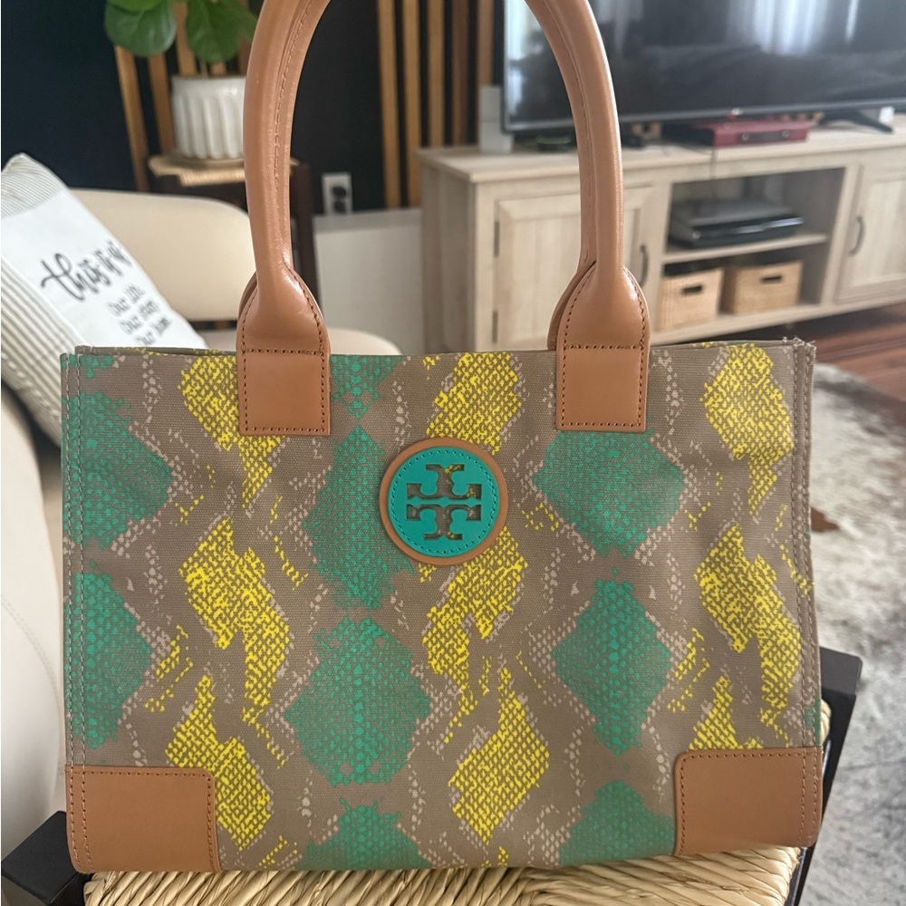 Stylish Tan and Green Tote Bag
